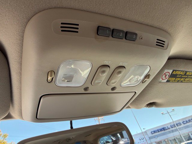 Used 2006 Toyota Land Cruiser w/ Convenience Pkg AWD/4WD image 53
