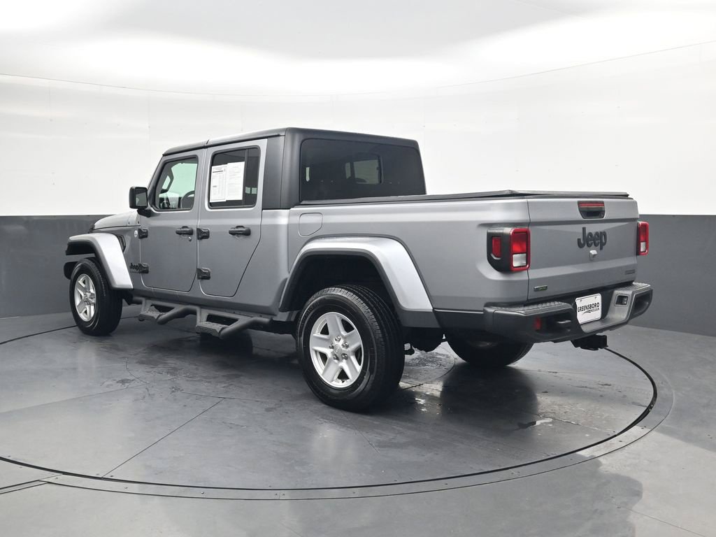 Used 2021 Jeep Gladiator Sport AWD/4WD image 8