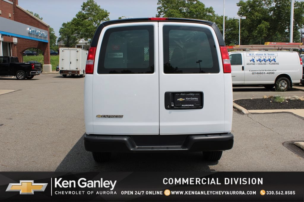 New 2026 Chevrolet Express 3500 Extended w/ Driver Convenience Package RWD image 23