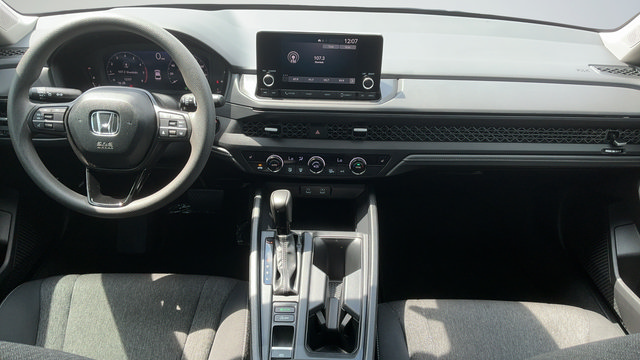 Used 2025 Honda Accord SE image 16