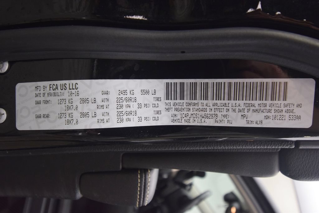 Used 2017 Jeep Cherokee Limited AWD/4WD image 26