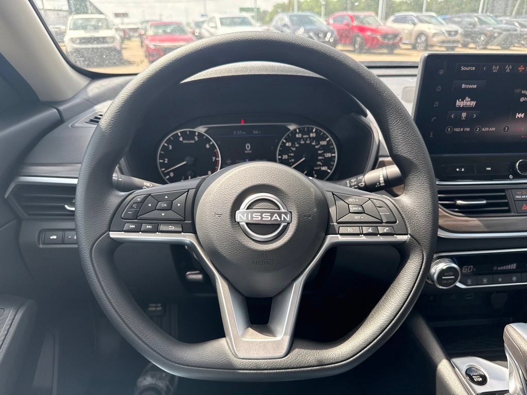 New 2026 Nissan Altima 2.5 SV w/ SV Special Edition Package FWD image 17