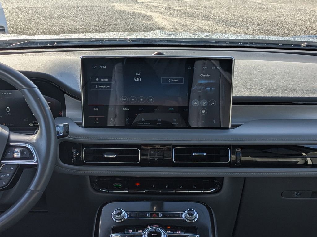 Used 2022 Lincoln Nautilus Reserve w/ Luxury Package image 18