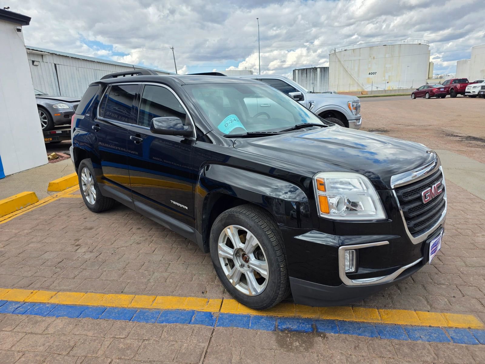 Used 2017 GMC Terrain SLE w/ Driver Alert Package I image 3