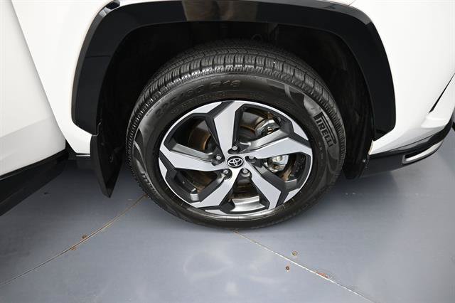 Certified 2024 Toyota RAV4 SE w/ Weather & Moonroof Package AWD/4WD image 25