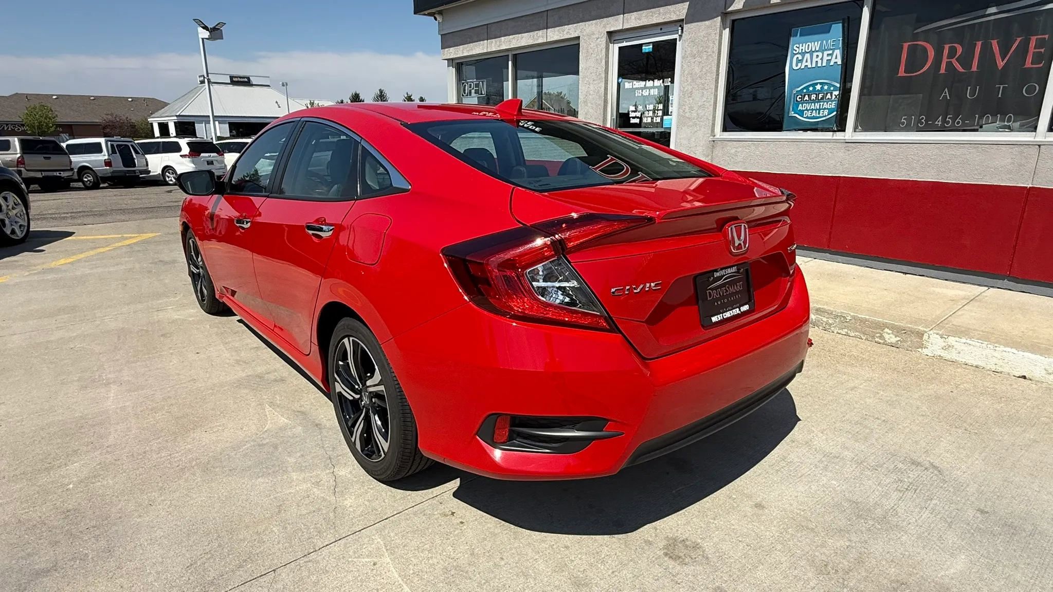 Used 2017 Honda Civic Touring image 4