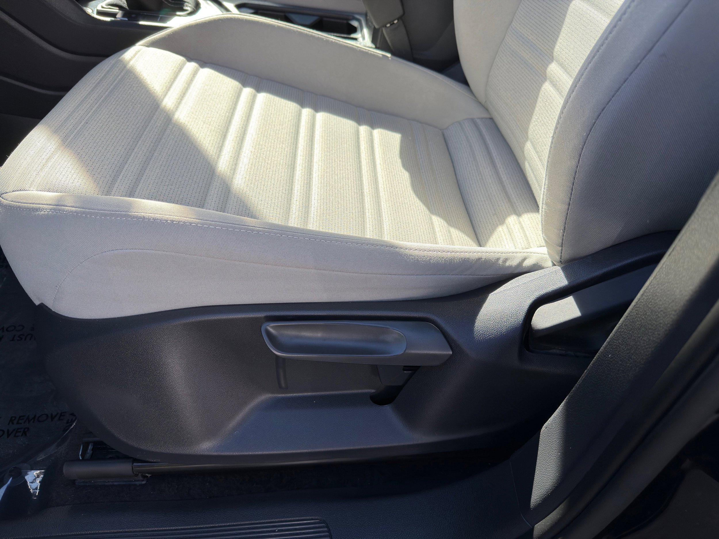 Used 2024 Volkswagen Tiguan S FWD image 28