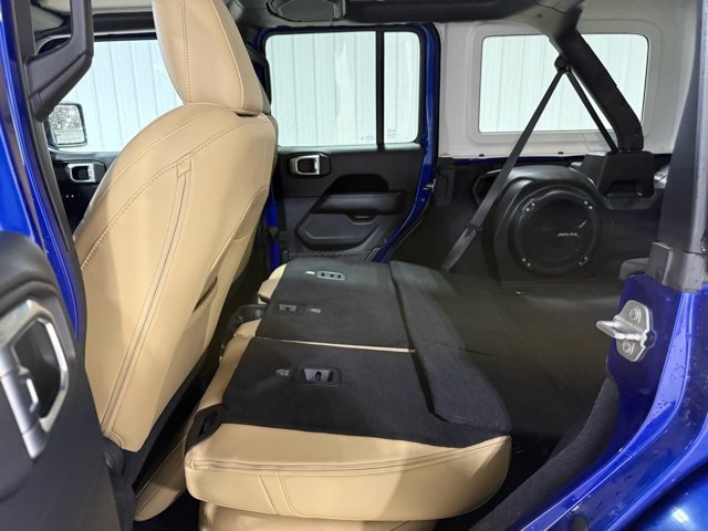 Used 2018 Jeep Wrangler Unlimited Sahara w/ Uconnect 4C Nav & Sound Group image 26