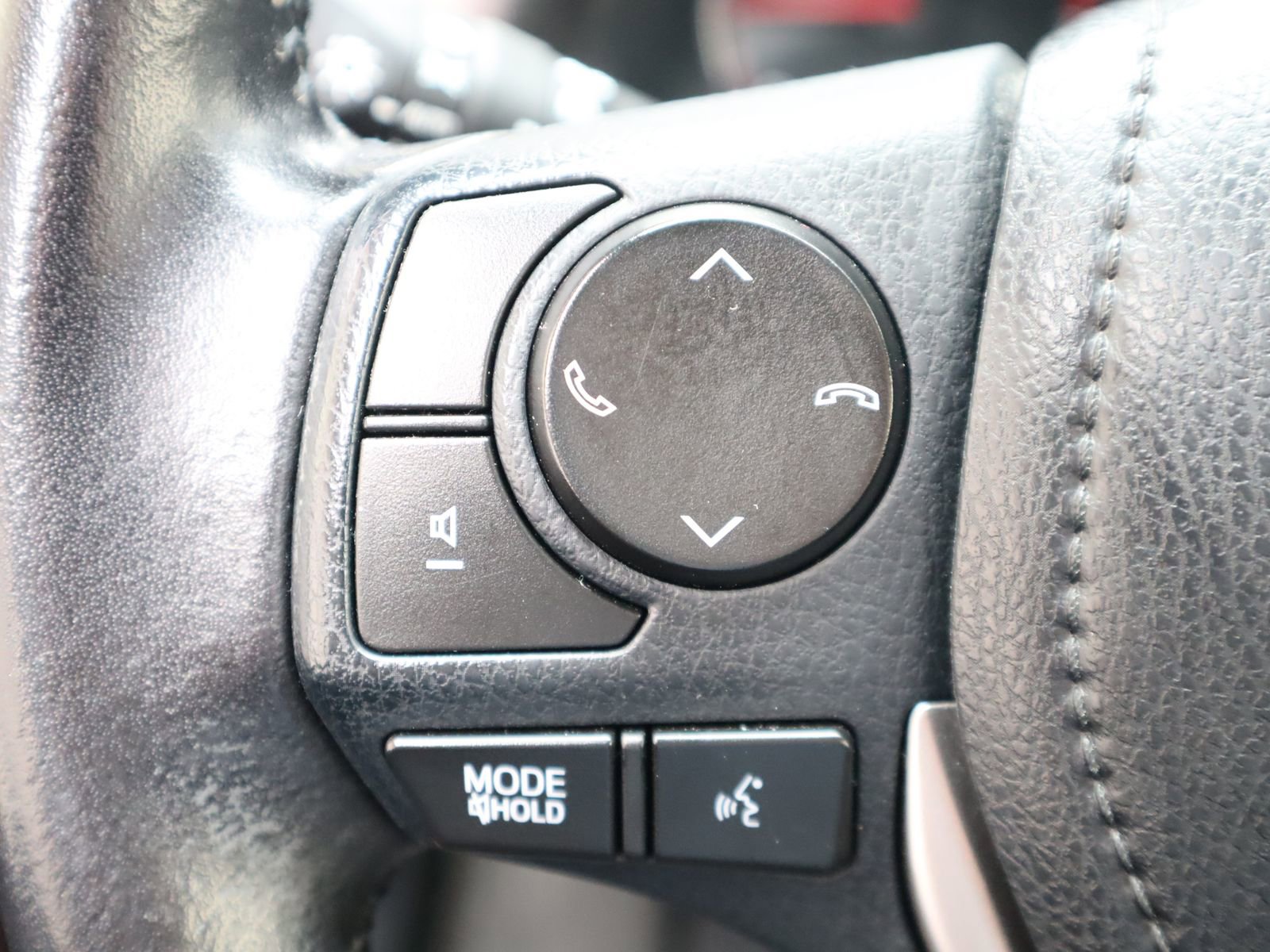 Used 2017 Toyota RAV4 SE w/ Advanced Technology Package AWD/4WD image 36