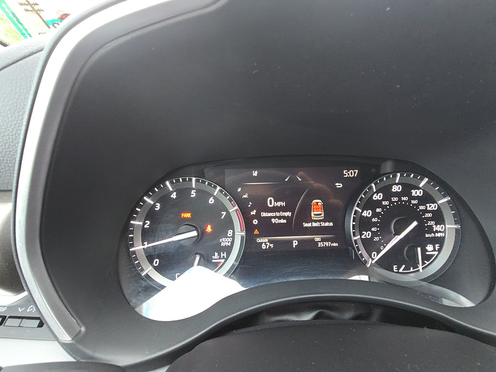 Certified 2021 Toyota Highlander XLE AWD/4WD image 13