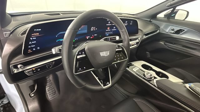 Used 2024 Cadillac Lyriq Tech AWD/4WD image 14