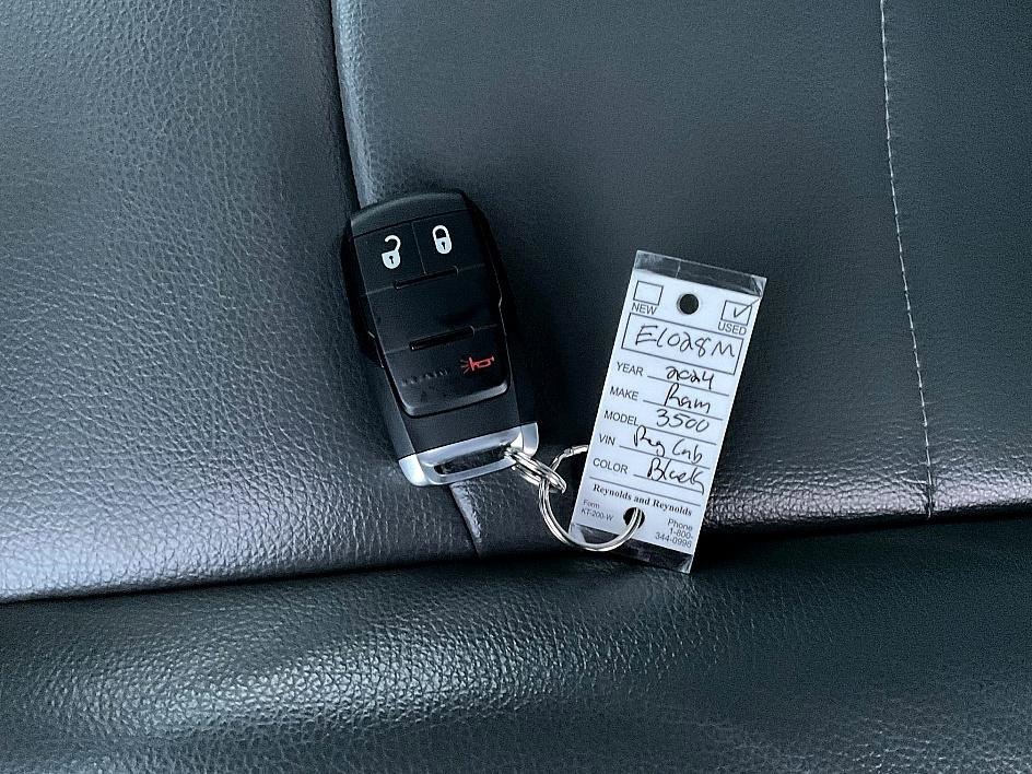 Used 2024 RAM 3500 Tradesman w/ Chrome Appearance Group image 34