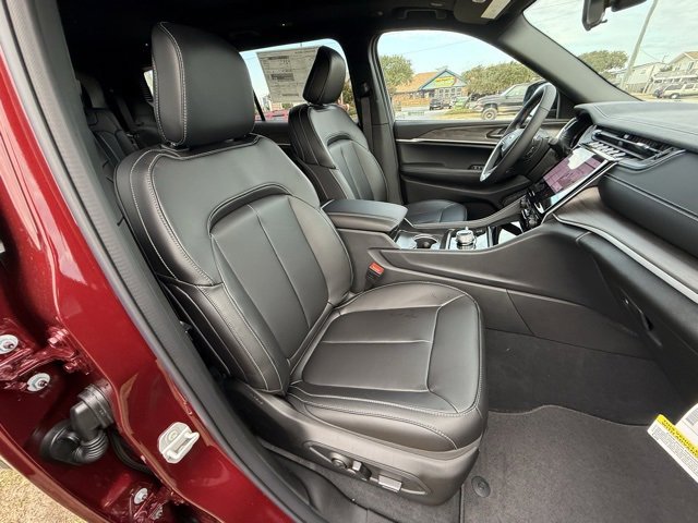 New 2025 Jeep Grand Cherokee L Limited image 12