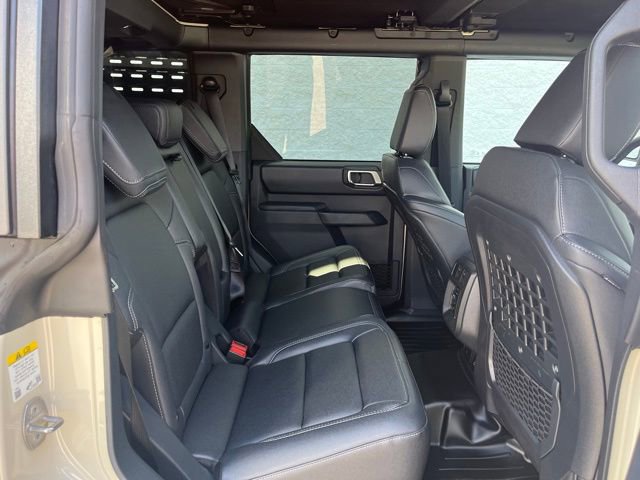 New 2025 Ford Bronco Badlands image 6