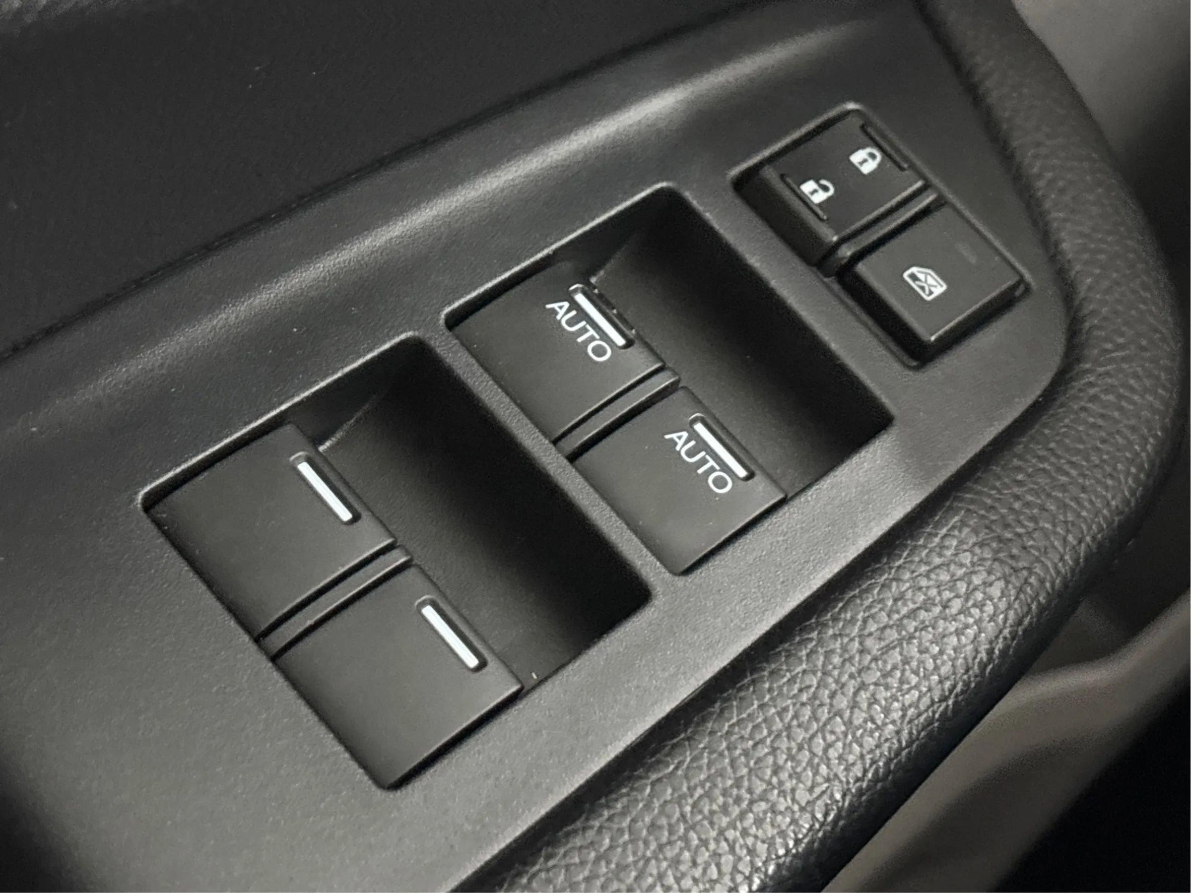Used 2021 Honda Pilot EX image 42