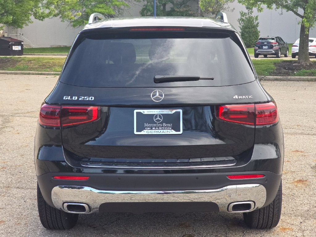 New 2026 Mercedes-Benz GLB 250 4MATIC image 15