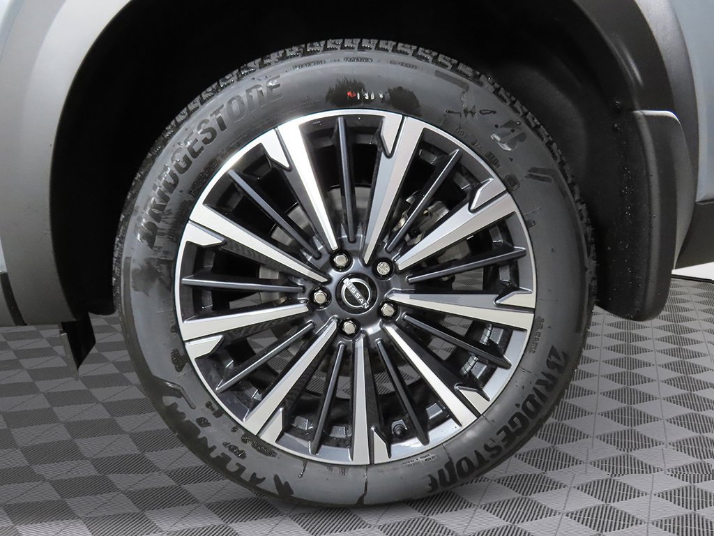 New 2026 Nissan Pathfinder Platinum AWD/4WD image 9