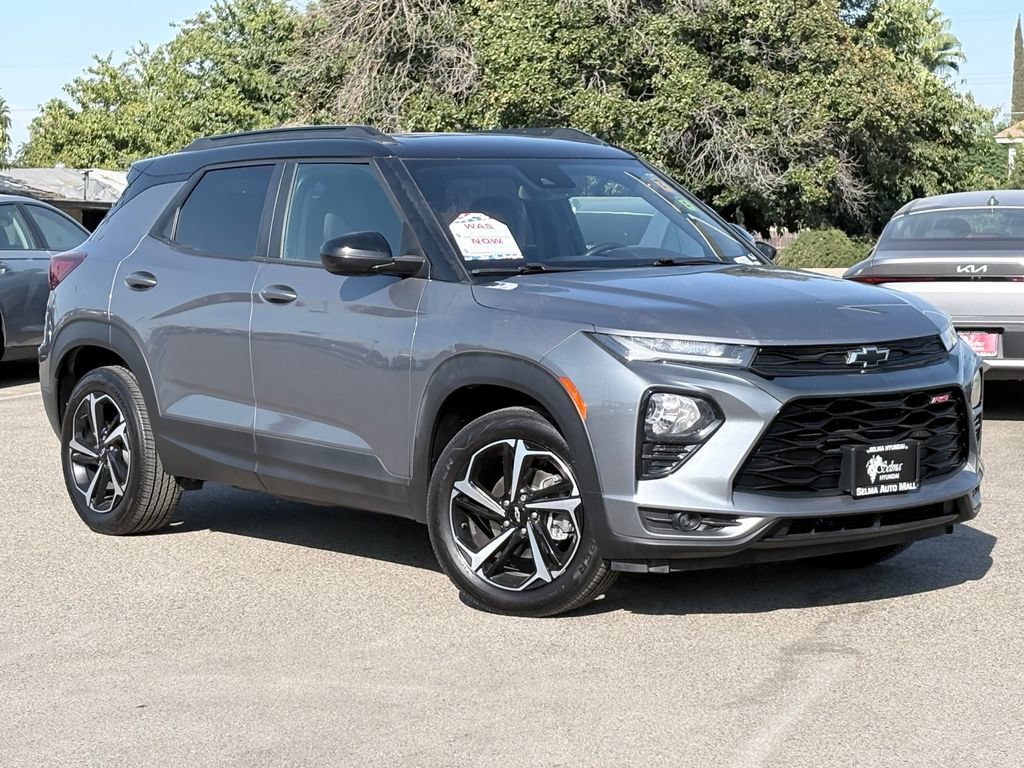 Used 2021 Chevrolet TrailBlazer RS w/ Sun and Liftgate Package AWD/4WD image 2
