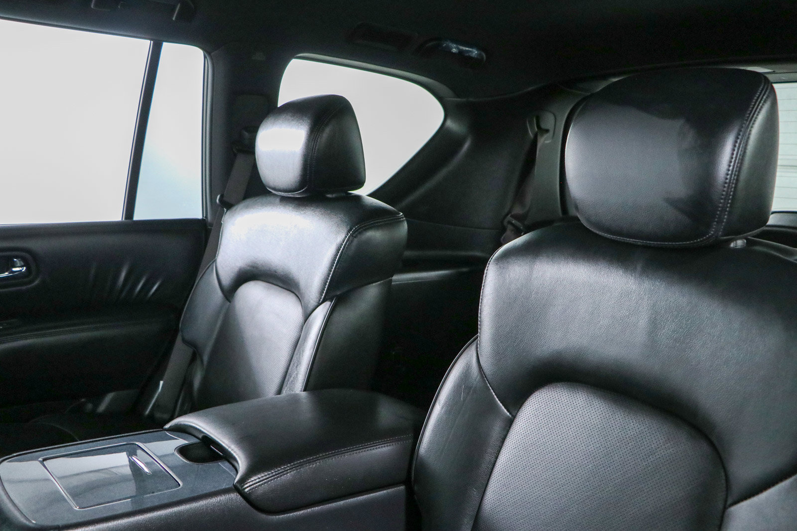 Used 2024 Nissan Armada SL w/ Midnight Edition Package AWD/4WD image 26