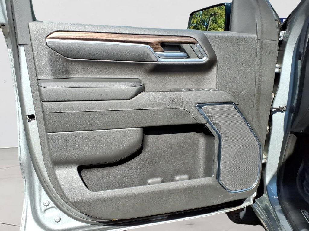 Certified 2023 Chevrolet Silverado 1500 LT Trail Boss w/ LPO, Dark Essentials Package AWD/4WD image 18