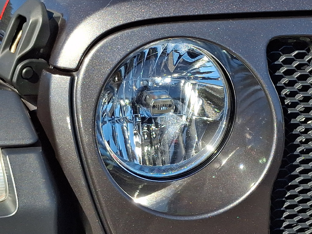 Used 2021 Jeep Wrangler Unlimited Rubicon w/ Dual Top Group AWD/4WD image 9