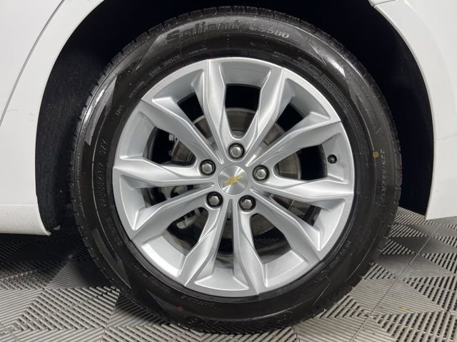 Used 2024 Chevrolet Malibu LT image 14