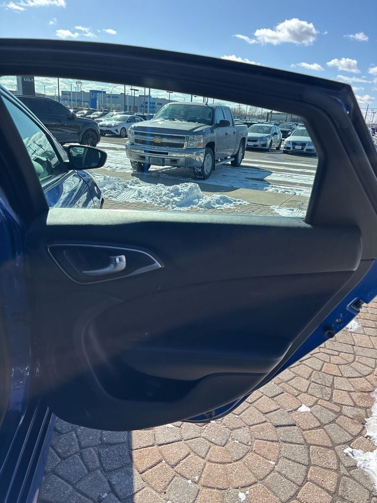 Used 2016 Chrysler 200 Limited w/ Convenience Group FWD image 25