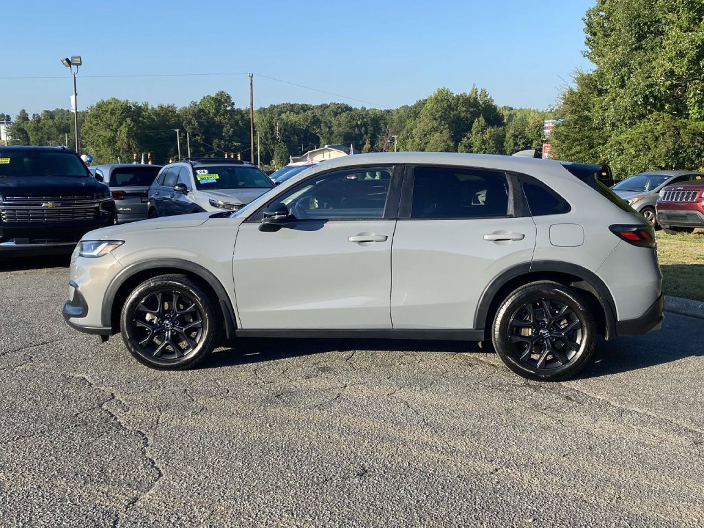 Used 2024 Honda HR-V Sport image 2