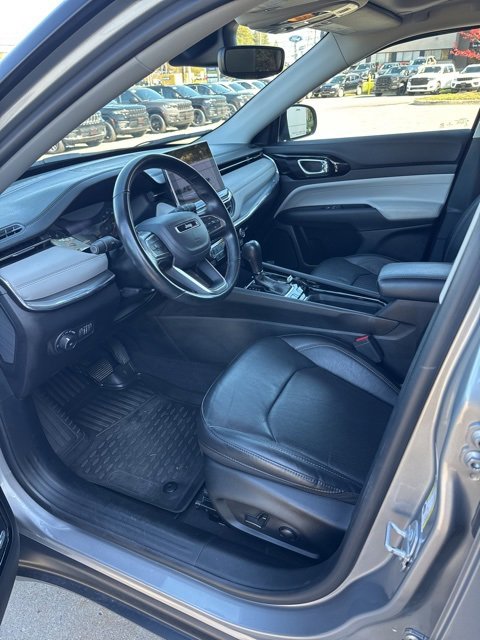 Certified 2022 Jeep Compass Limited w/ Sun and Sound Group image 11