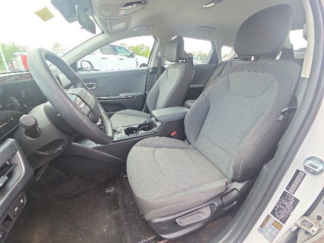Used 2025 Kia K4 FWD image 19