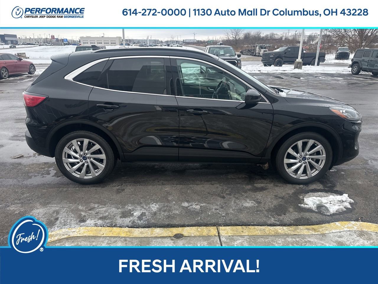 Used 2022 Ford Escape Titanium w/ Titanium Elite Package image 3