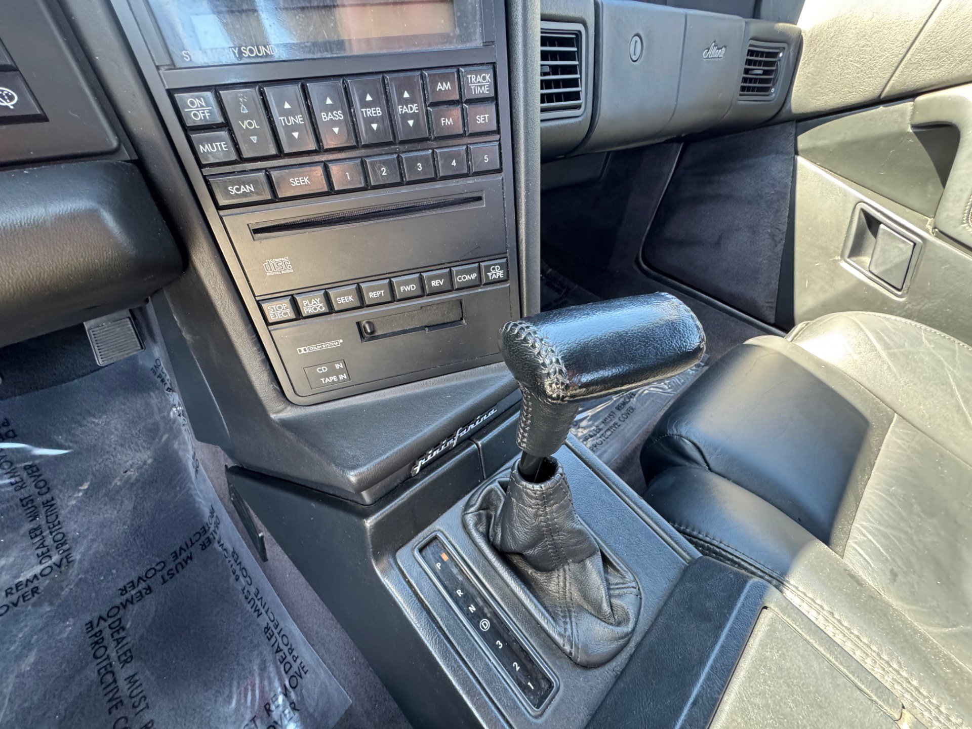 Used 1993 Cadillac Allante FWD image 22