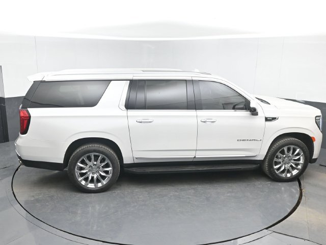Used 2021 GMC Yukon XL Denali AWD/4WD image 46