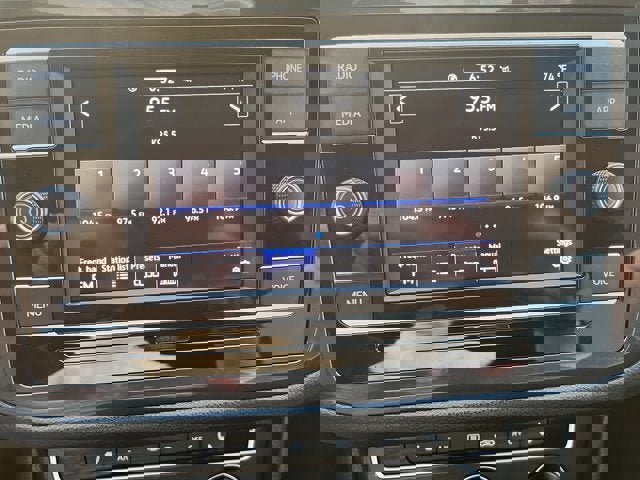 Used 2022 Volkswagen Tiguan S image 11