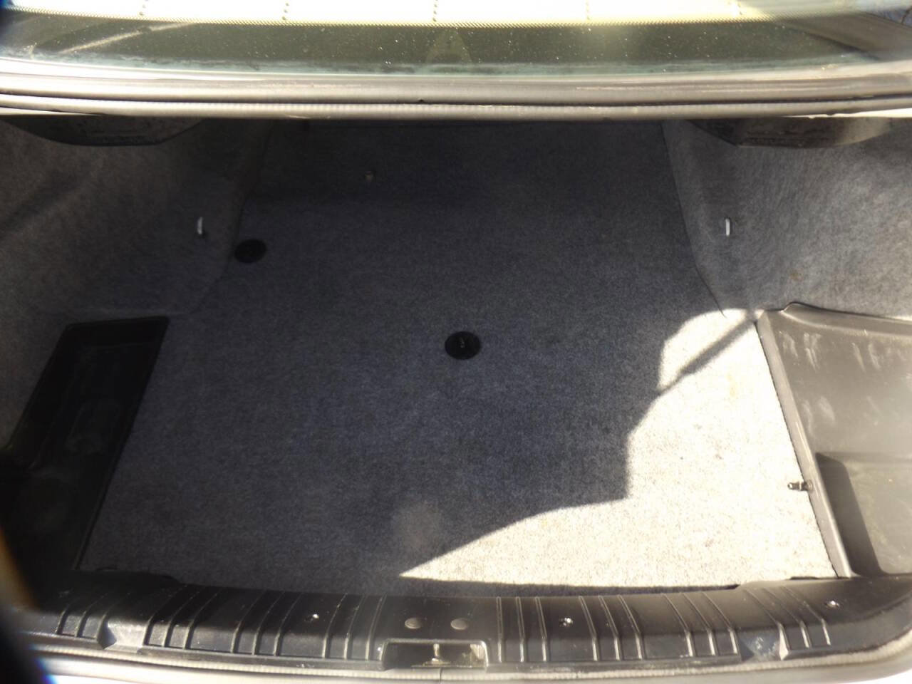 Used 2002 BMW 330xi Sedan image 6