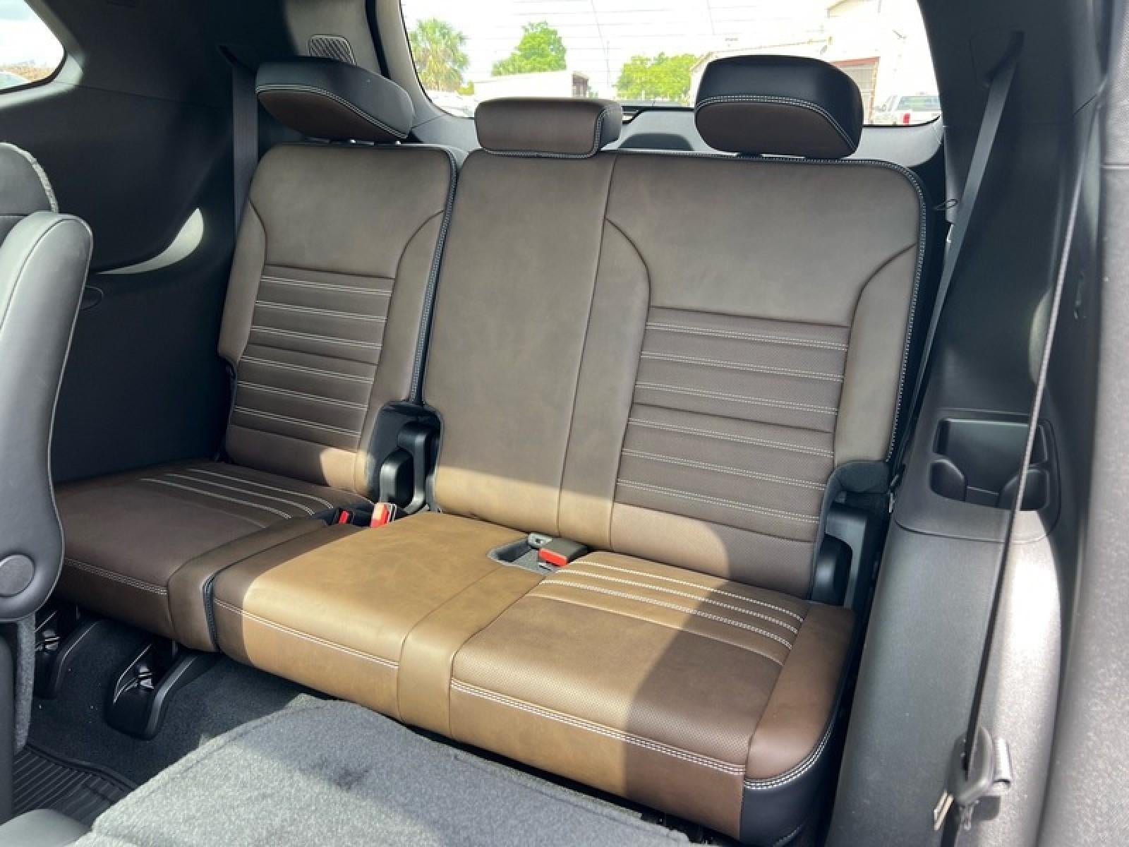 New 2026 GMC Acadia Denali Ultimate w/ LPO, Floor Liner Package FWD image 33