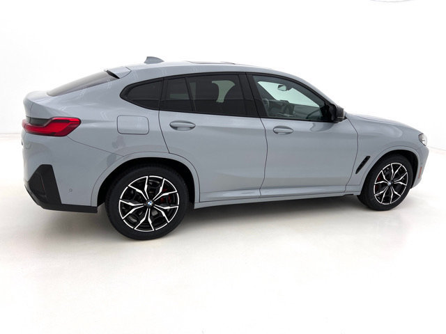 Certified 2025 BMW X4 M40i w/ Premium Package AWD/4WD image 6