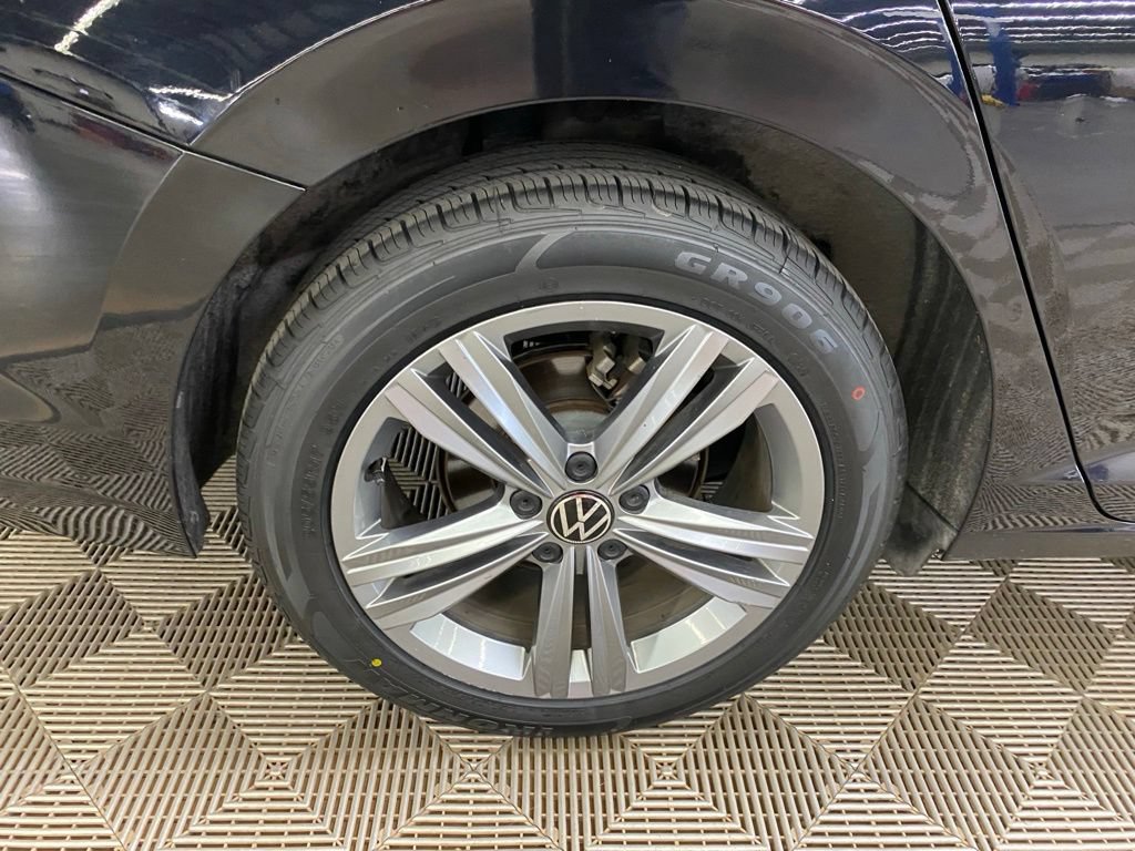 Used 2024 Volkswagen Jetta SE FWD image 13