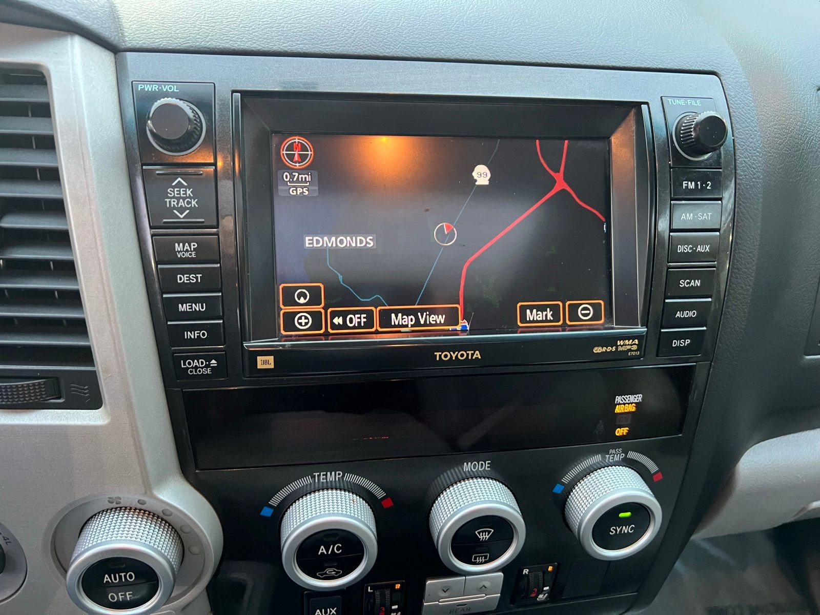 Used 2008 Toyota Sequoia Platinum image 36