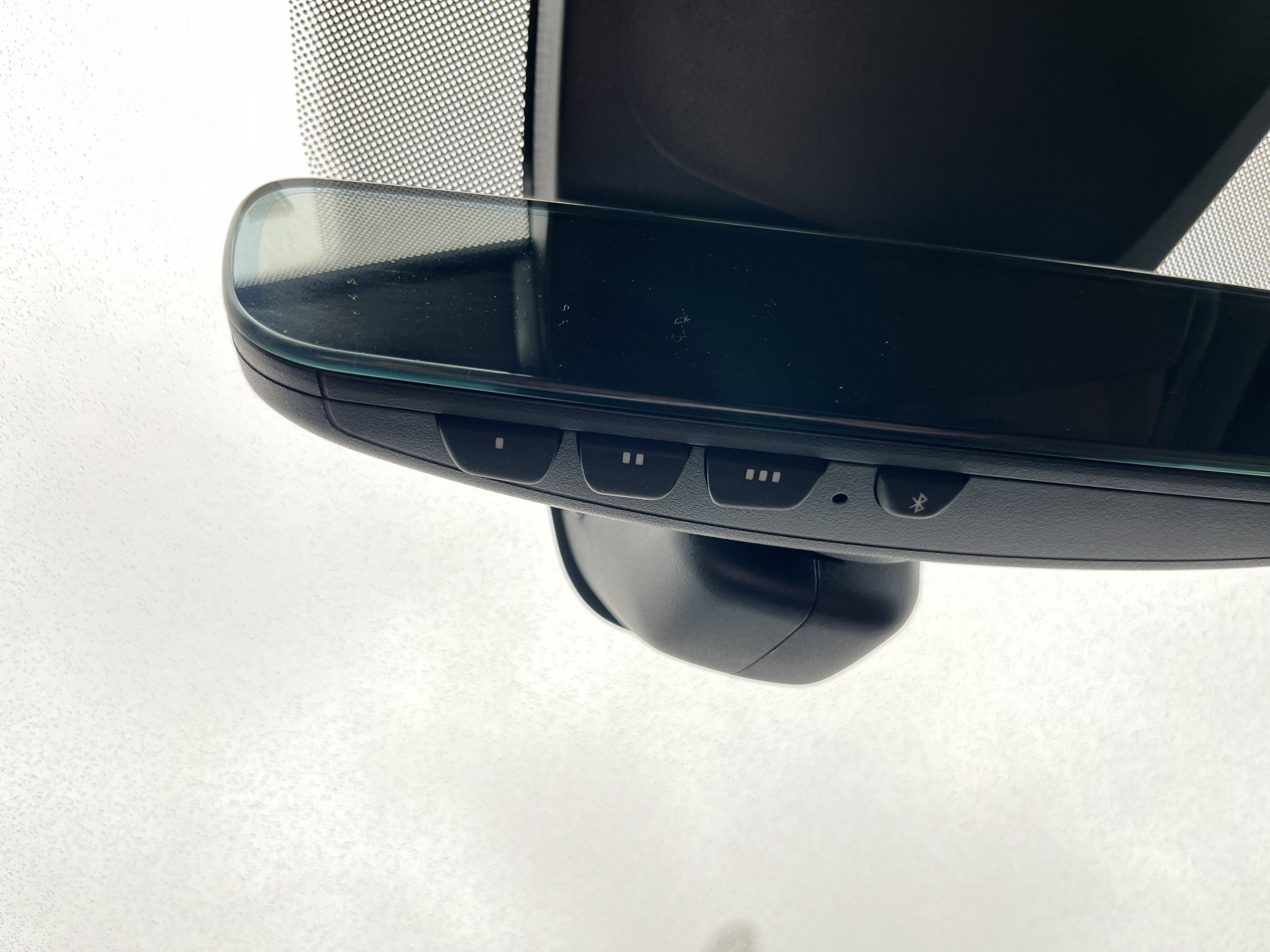 Used 2022 Volkswagen Tiguan SE AWD/4WD image 34