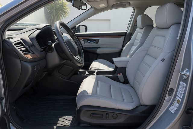 Used 2021 Honda CR-V Touring image 4