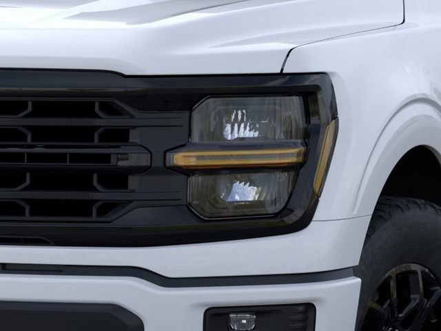 New 2026 Ford F150 XLT w/ XLT Black Appearance Package AWD/4WD image 18