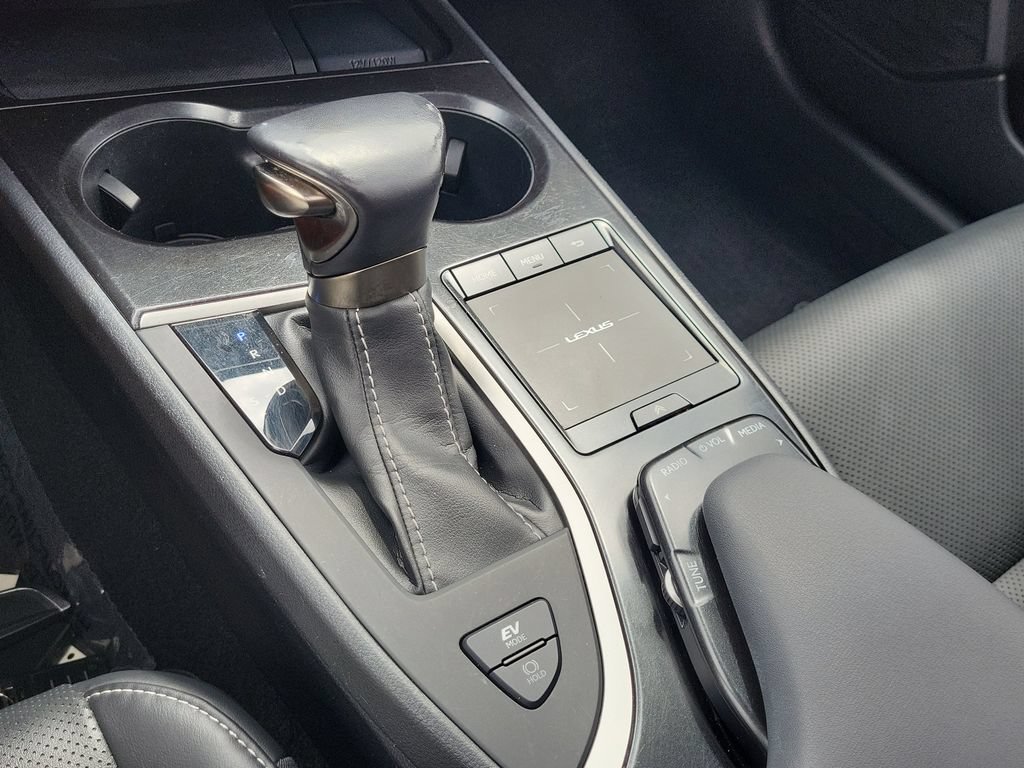 Used 2019 Lexus UX 250h AWD/4WD image 31