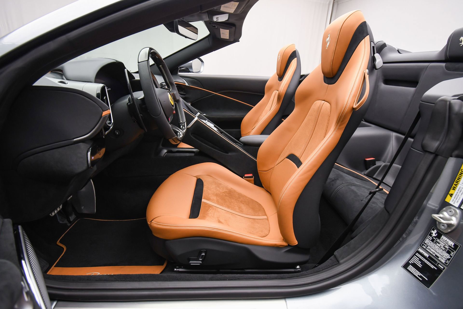 Used 2025 Ferrari Roma Spider image 18