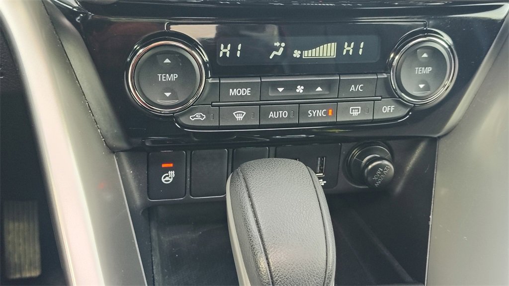 Used 2019 Mitsubishi Eclipse Cross SEL image 21