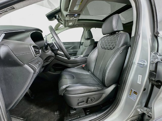 Used 2023 Hyundai Santa Fe Limited AWD/4WD image 4