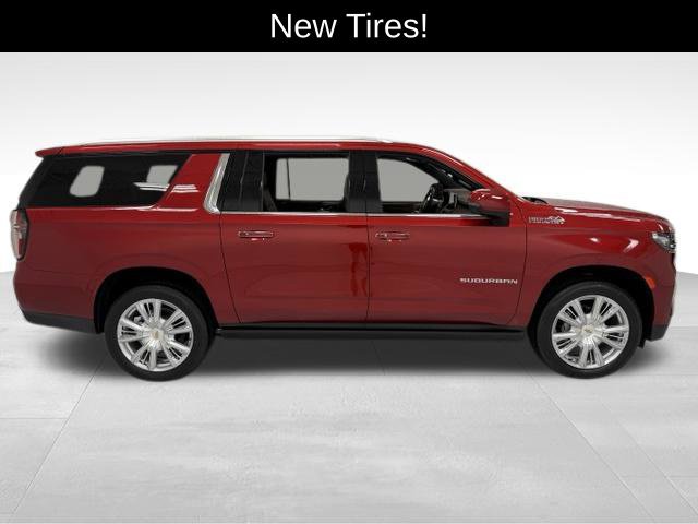 Certified 2024 Chevrolet Suburban High Country w/ Premium Package 2 AWD/4WD image 5
