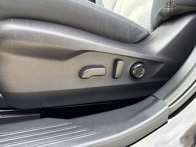 Certified 2025 Subaru Outback Premium image 19