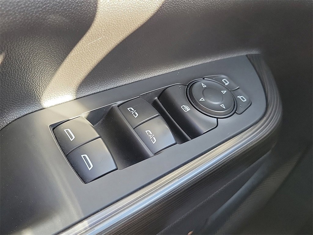 Used 2023 GMC Acadia SLT image 15