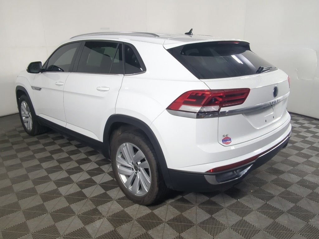 Used 2023 Volkswagen Atlas Cross Sport SE image 11